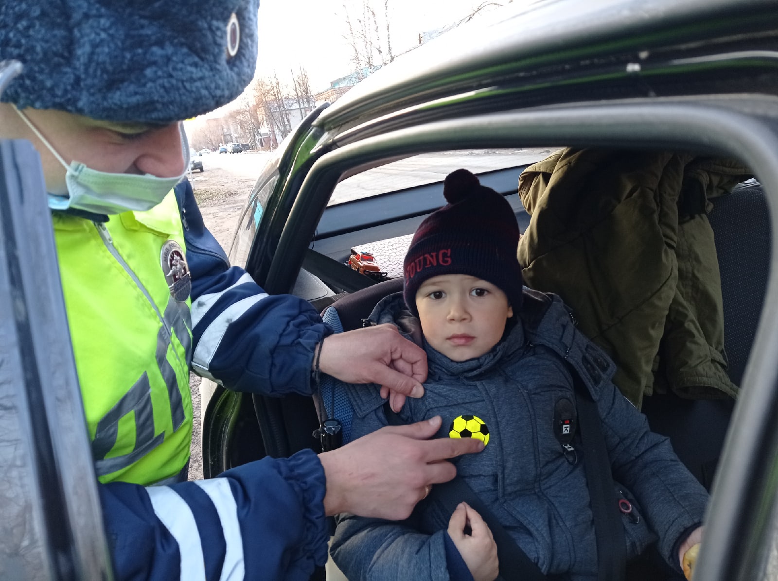 Рейд по проверке соблюдения правил перевозки детей | 03.11.2020 |  Красновишерск - БезФормата